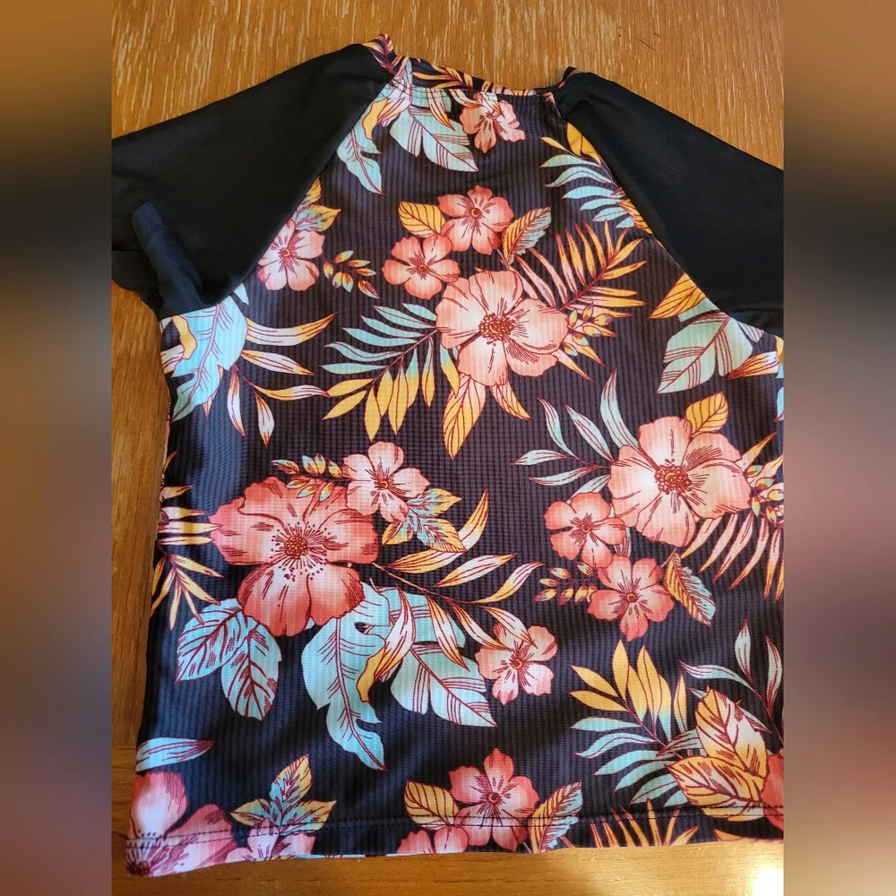 Girls Wonder Nation Rash Gaurd top 6-6x